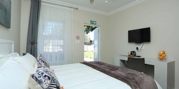 Eagle Cove Bed & Breakfast Honeydew Ngoại thất bức ảnh
